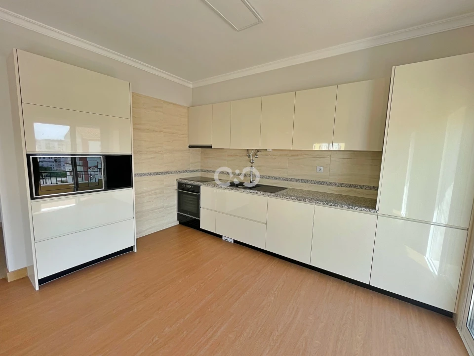 Apartamento T2 para Venda em Lagos (São Sebastião e Santa Maria) Foto 2