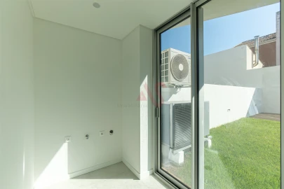 Moradia T4 para Venda em Glória e Vera Cruz