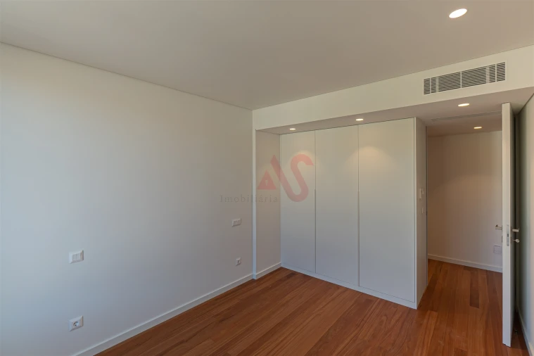 Moradia T4 para Venda em Glória e Vera Cruz Foto 25