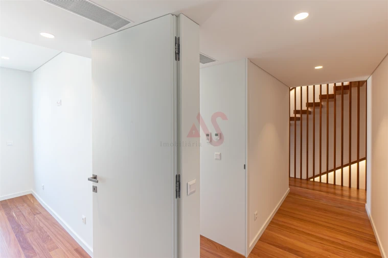 Moradia T4 para Venda em Glória e Vera Cruz Foto 21