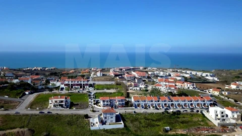 Terreno para Venda em Lourinhã e Atalaia