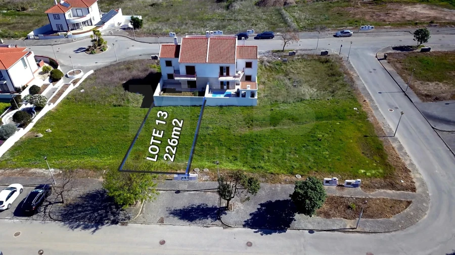 Terreno para Venda em Lourinhã e Atalaia Foto 5