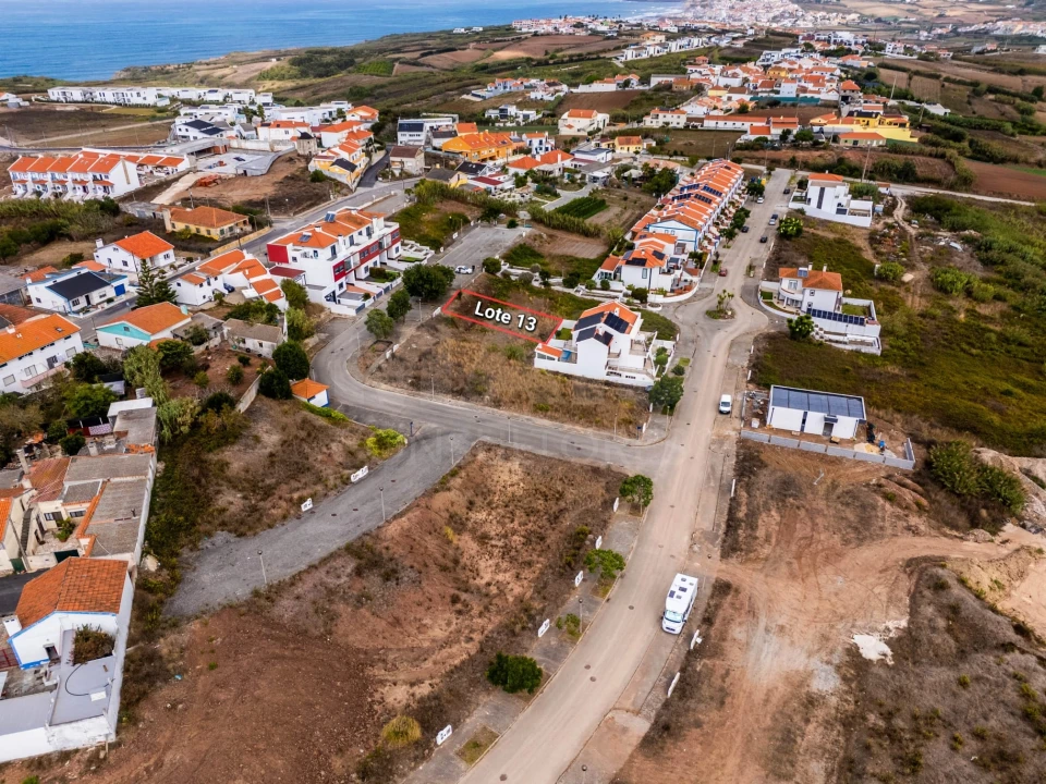 Terreno para Venda em Lourinhã e Atalaia Foto 2