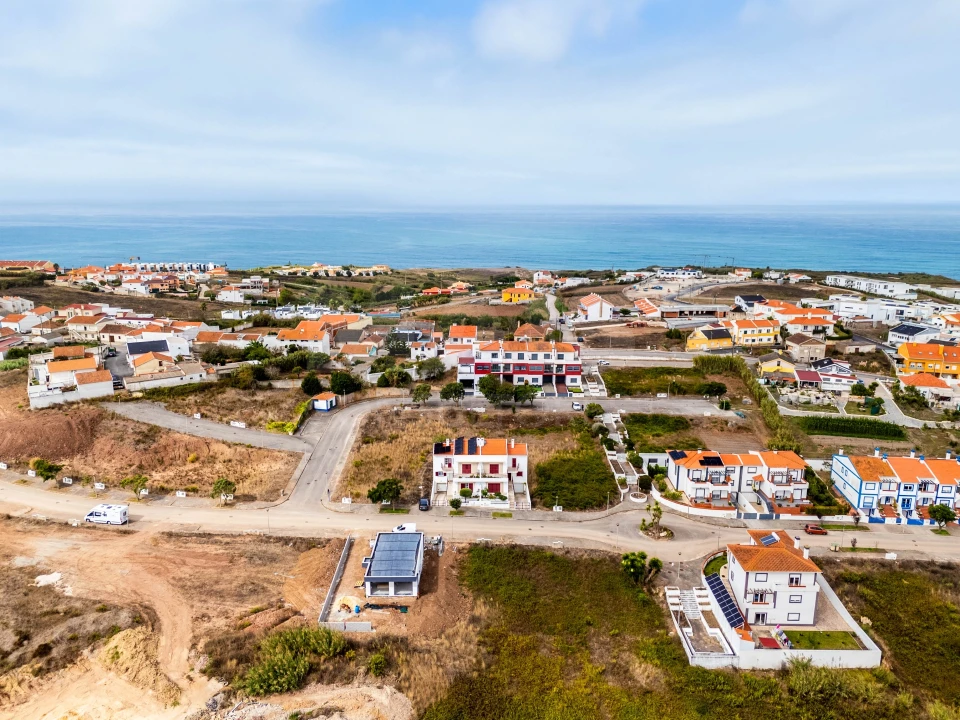 Terreno para Venda em Lourinhã e Atalaia Foto 5