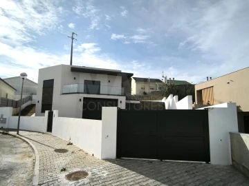 Moradia T3 para Venda em Mafra