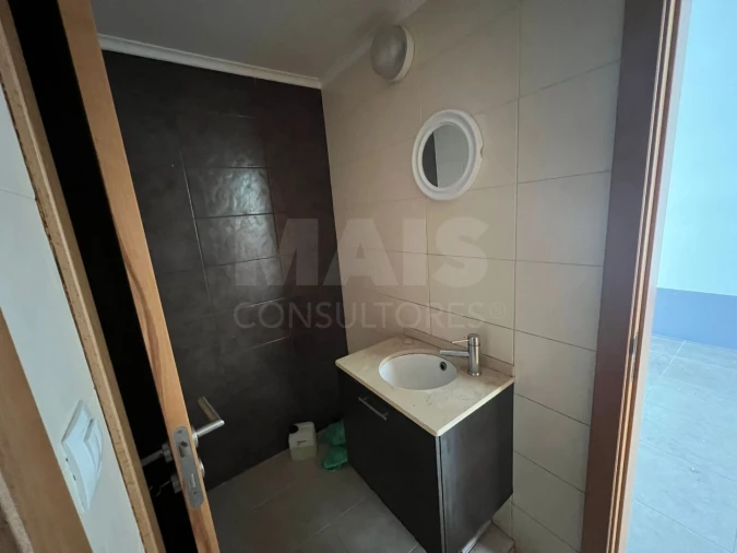 Loja para Venda em Loures Foto 6