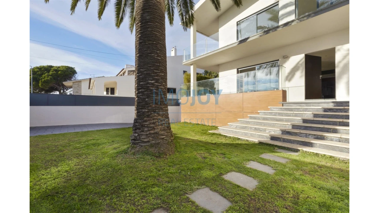 Moradia T7 para Venda em Carcavelos e Parede Foto 3