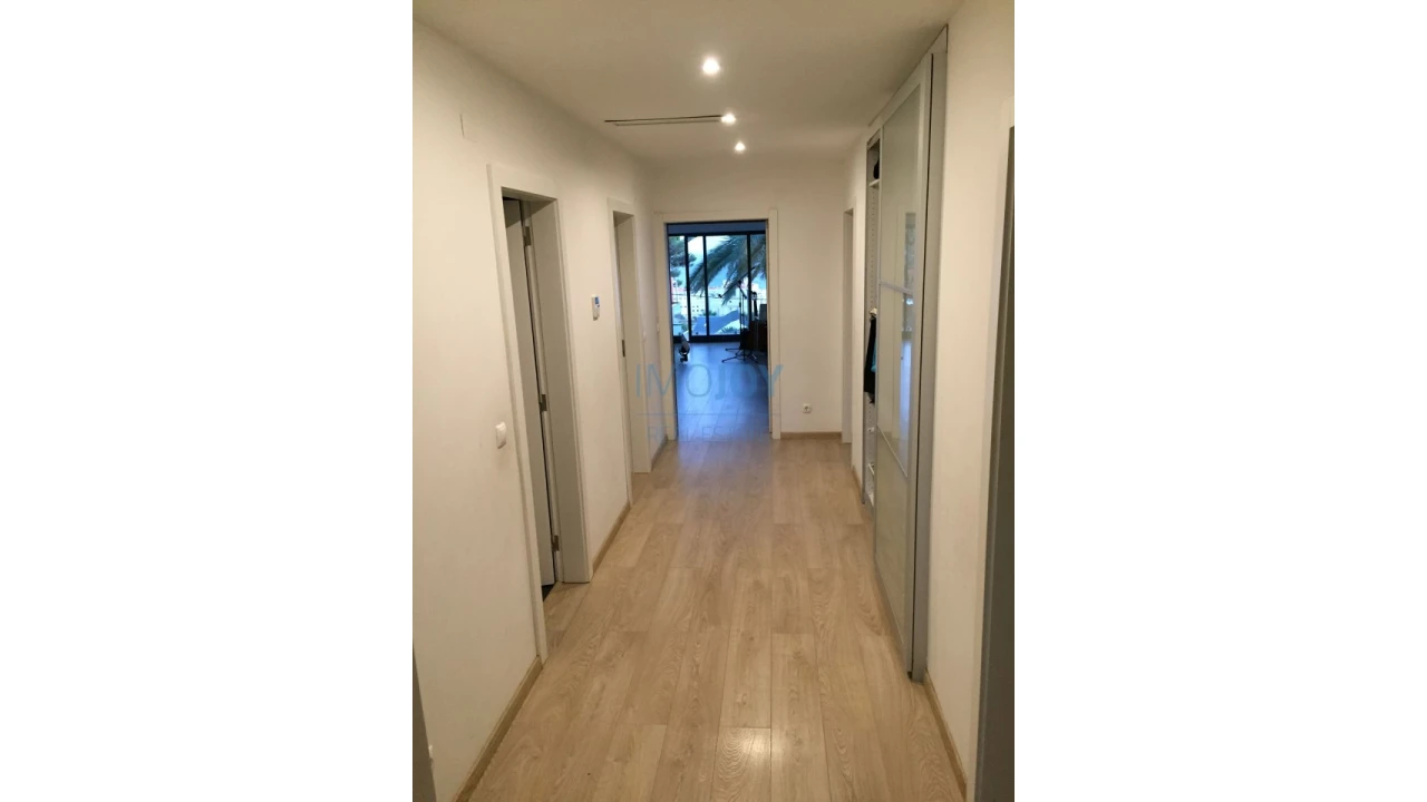 Moradia T7 para Venda em Carcavelos e Parede Foto 15