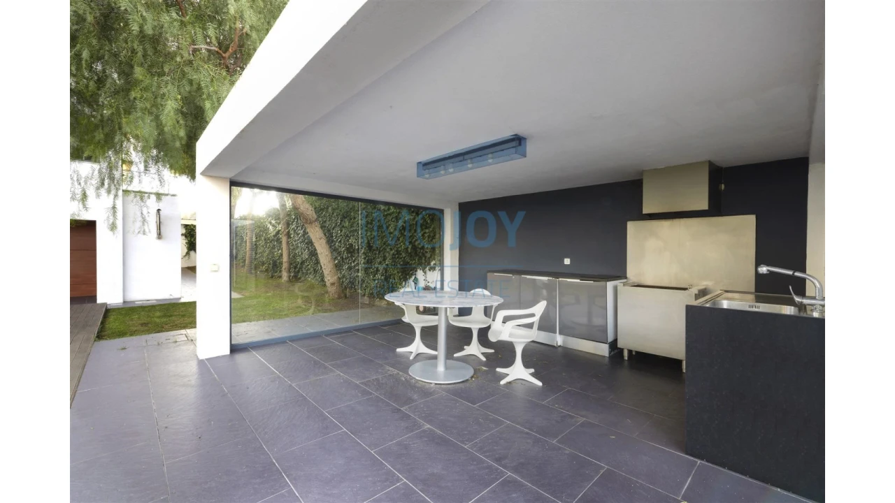 Moradia T7 para Venda em Carcavelos e Parede Foto 4