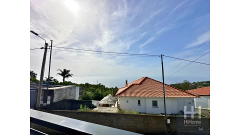 Moradia T4 para Venda em Caniço