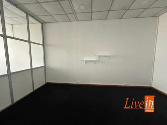 Escritório para Arrendamento em Mafra Foto 1
