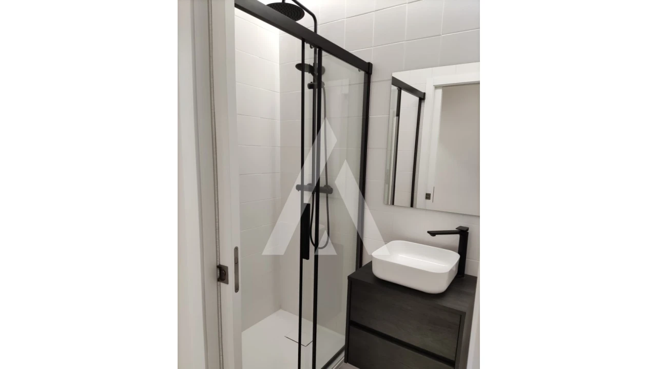 Apartamento T3 para Venda em Cedofeita, Santo Ildefonso, Sé, Miragaia, São Nicolau e Vitória Foto 9