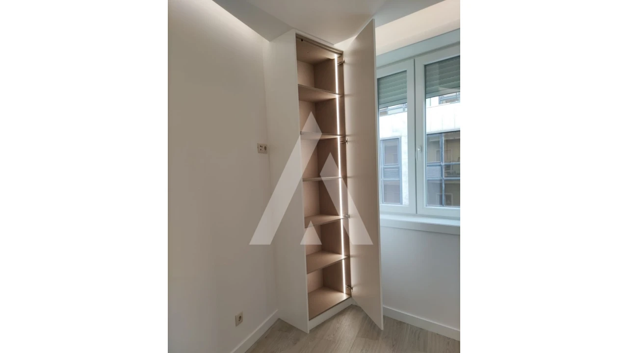 Apartamento T3 para Venda em Cedofeita, Santo Ildefonso, Sé, Miragaia, São Nicolau e Vitória Foto 11