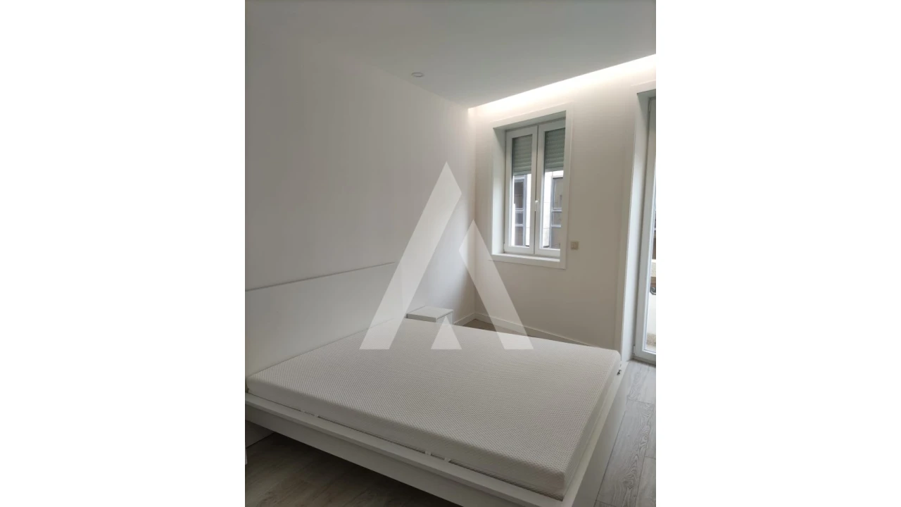 Apartamento T3 para Venda em Cedofeita, Santo Ildefonso, Sé, Miragaia, São Nicolau e Vitória Foto 12