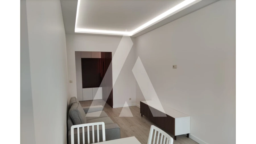 Apartamento T3 para Venda em Cedofeita, Santo Ildefonso, Sé, Miragaia, São Nicolau e Vitória Foto 2