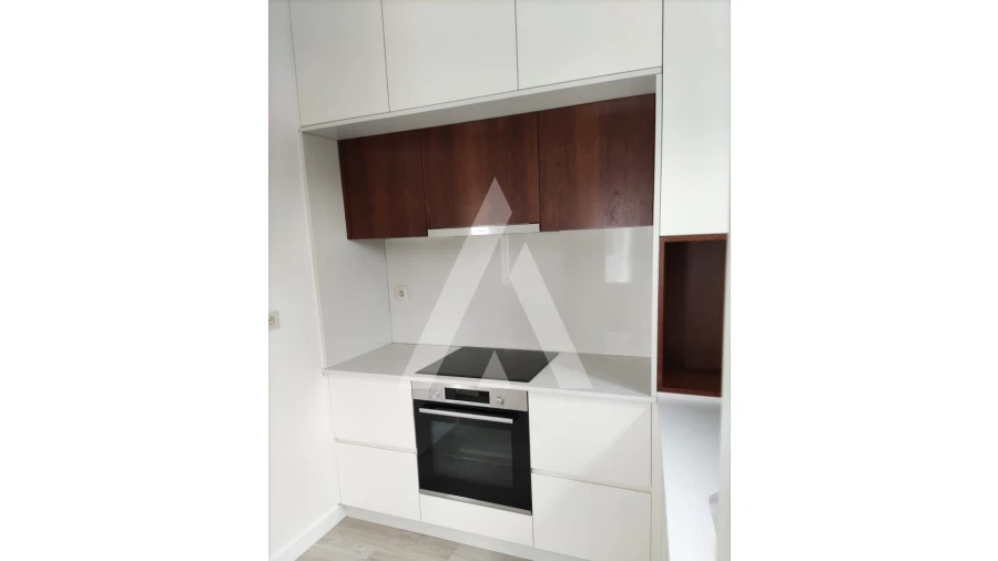 Apartamento T3 para Venda em Cedofeita, Santo Ildefonso, Sé, Miragaia, São Nicolau e Vitória Foto 4