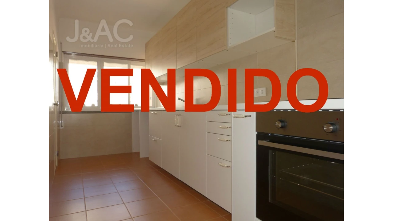 Apartamento T3 para Venda em Cascais e Estoril Foto 1