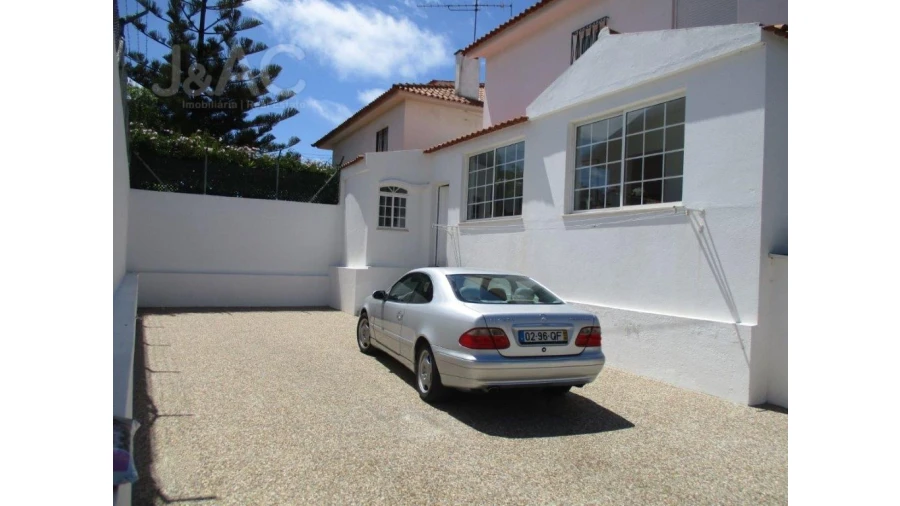 Moradia T5 para Venda em Cascais e Estoril Foto 3