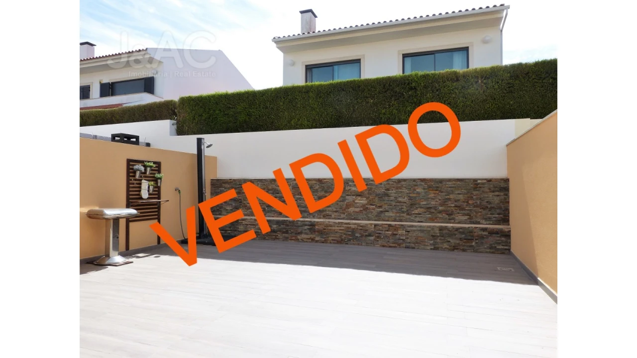 Apartamento T2 para Venda em Cascais e Estoril Foto 1
