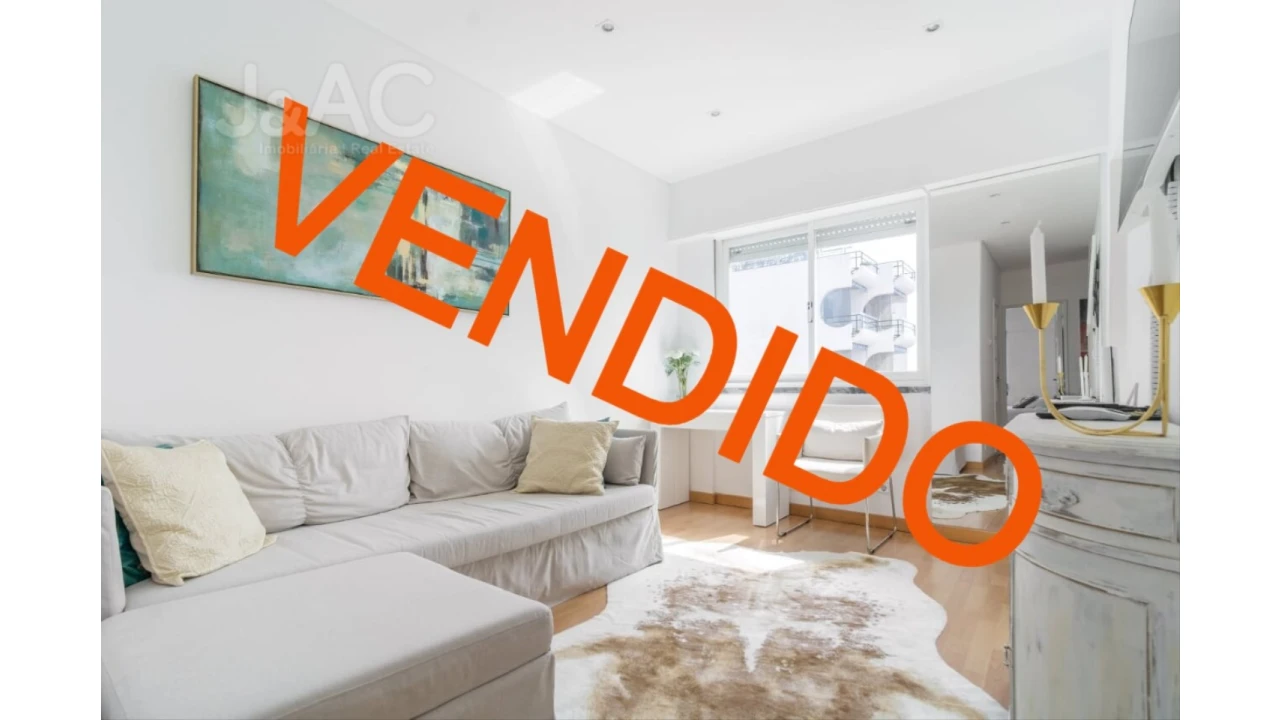 Apartamento T2 para Venda em Cascais e Estoril Foto 1