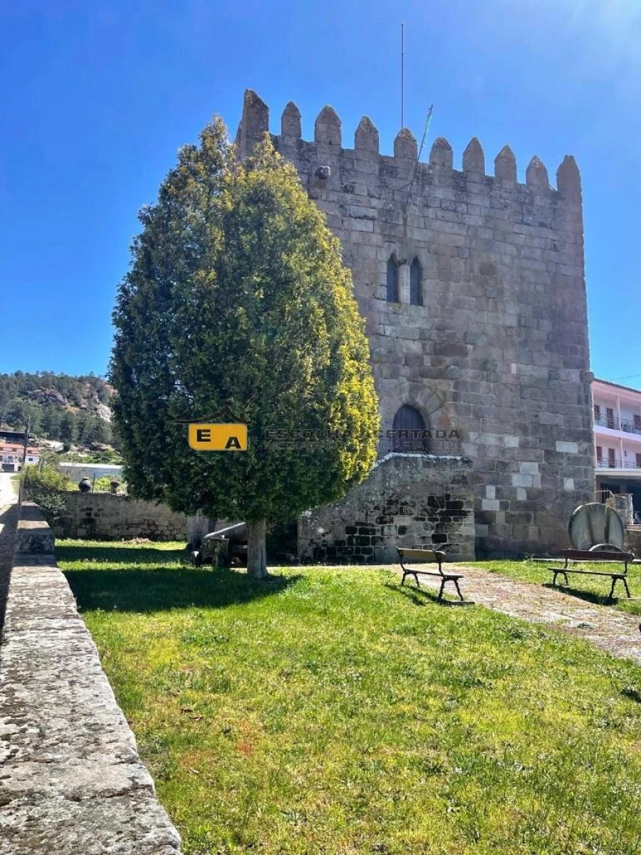 Moradia T3 para Venda em Santo Estêvão Foto 2