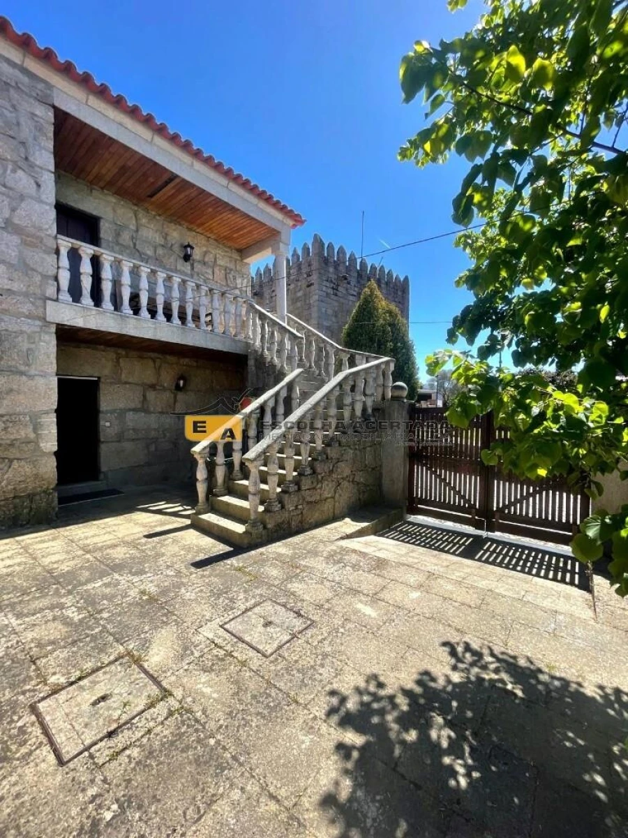 Moradia T3 para Venda em Santo Estêvão Foto 10