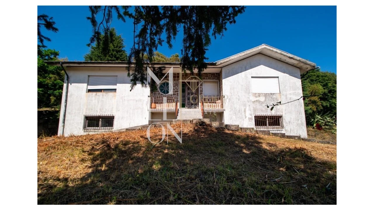 Moradia T4 para Venda em Foz do Sousa e Covelo Foto 2