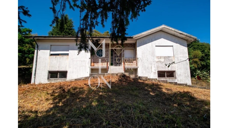 Moradia T4 para Venda em Foz do Sousa e Covelo Foto 2