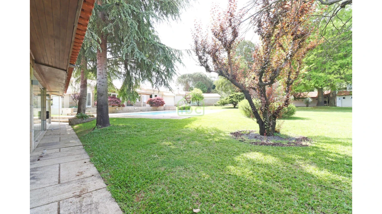 Moradia T4 para Venda em Vilar e Mosteiró Foto 70