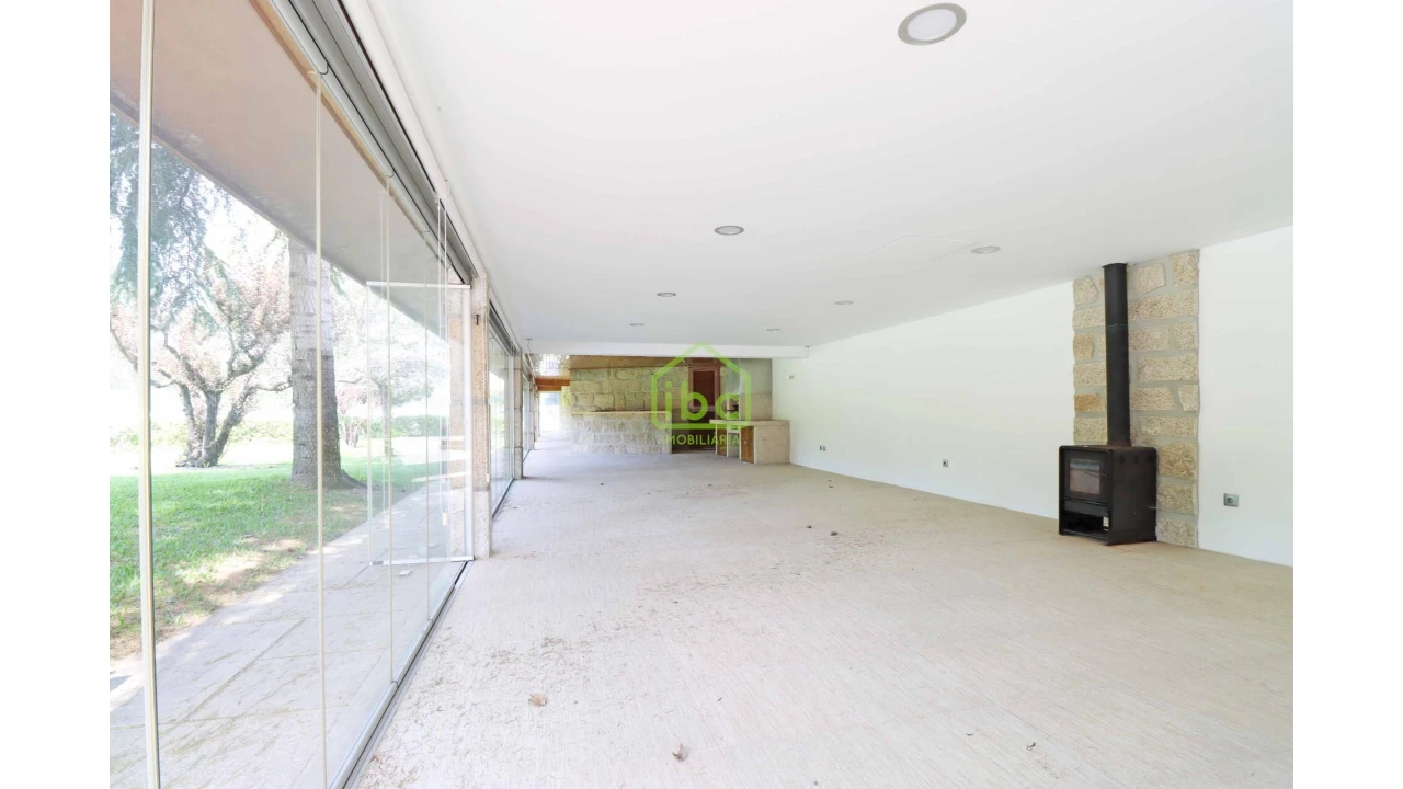 Moradia T4 para Venda em Vilar e Mosteiró Foto 63