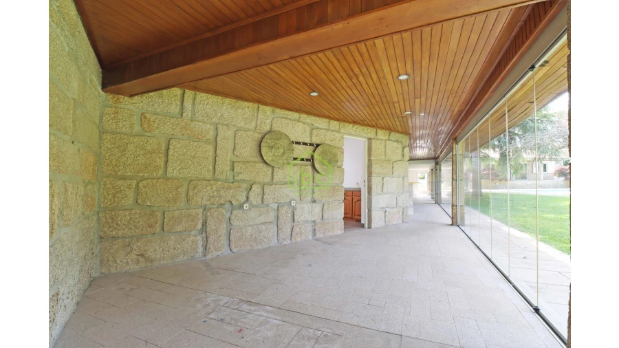 Moradia T4 para Venda em Vilar e Mosteiró Foto 65