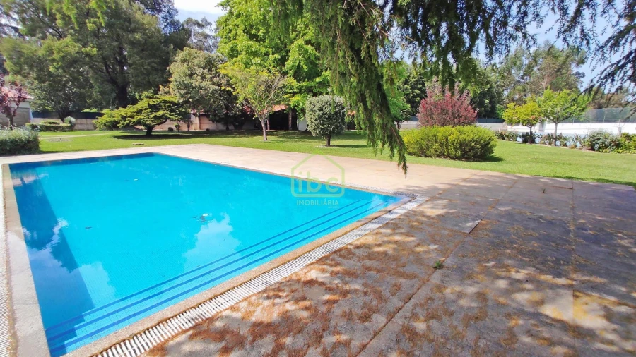 Moradia T4 para Venda em Vilar e Mosteiró Foto 6