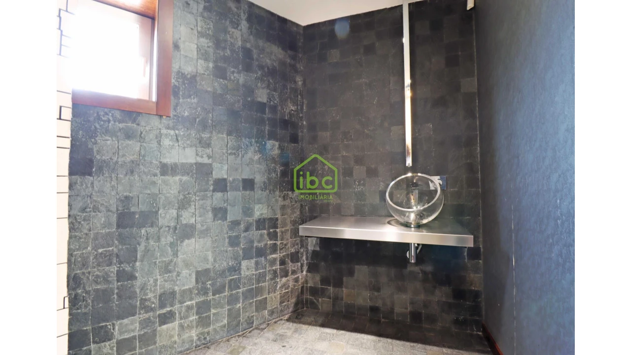 Moradia T4 para Venda em Vilar e Mosteiró Foto 59