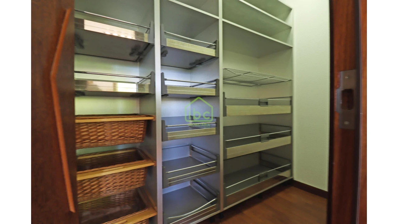 Moradia T4 para Venda em Vilar e Mosteiró Foto 37