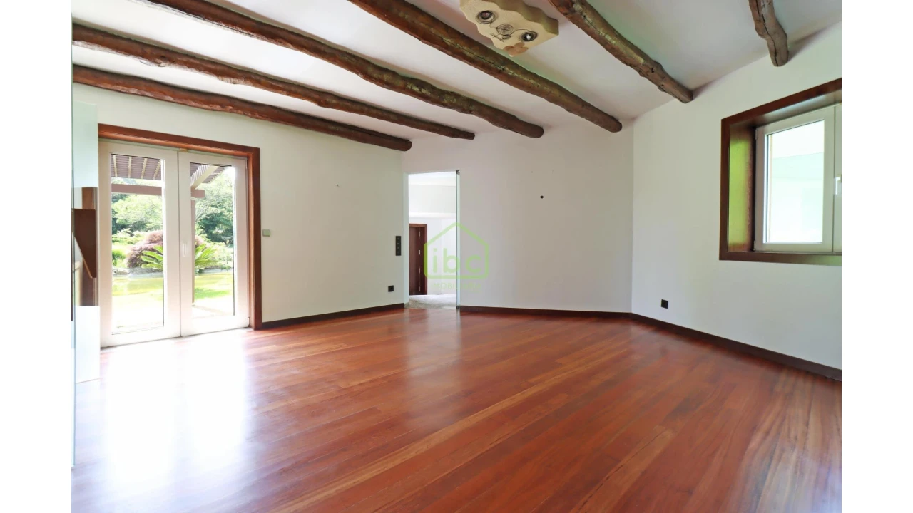 Moradia T4 para Venda em Vilar e Mosteiró Foto 27