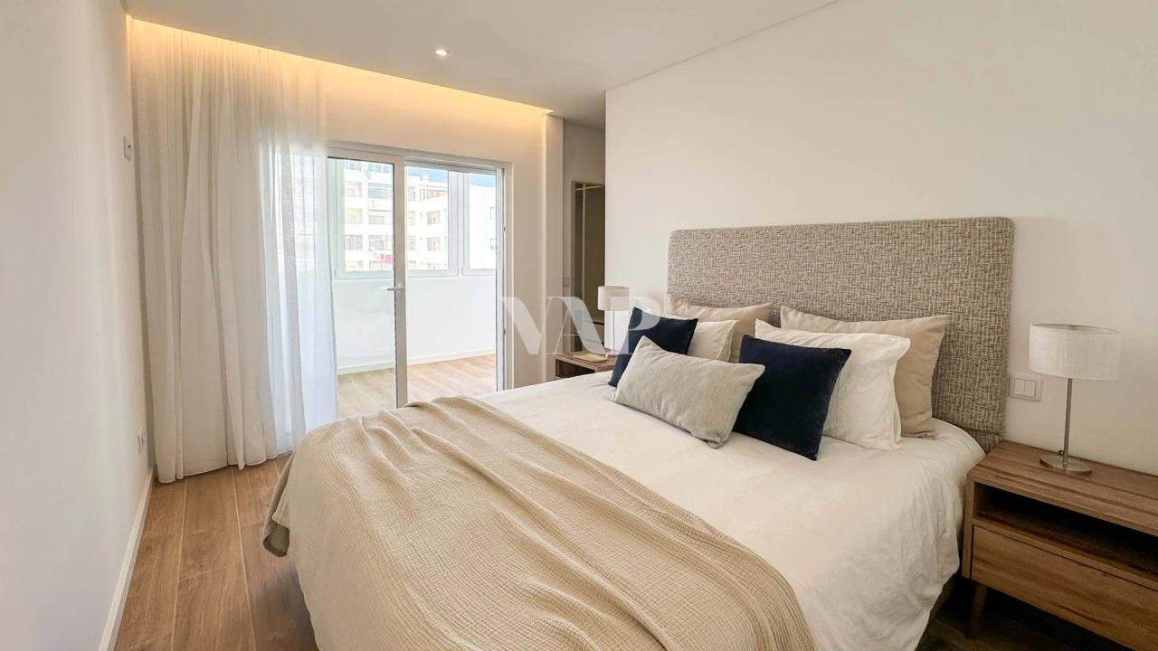 Apartamento T2 para Venda em Quarteira Foto 18