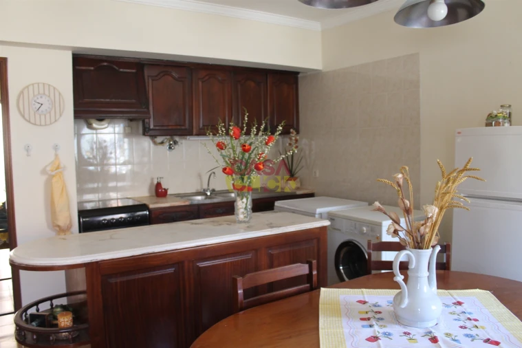 Apartamento T2 para Venda em Nazare Foto 9