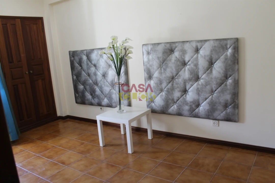 Apartamento T2 para Venda em Nazare Foto 10