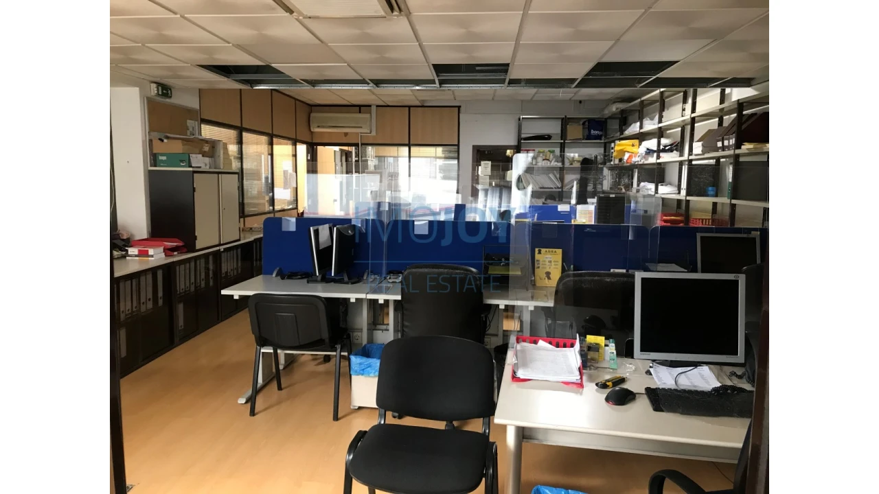 Escritório para Venda em Areeiro Foto 2