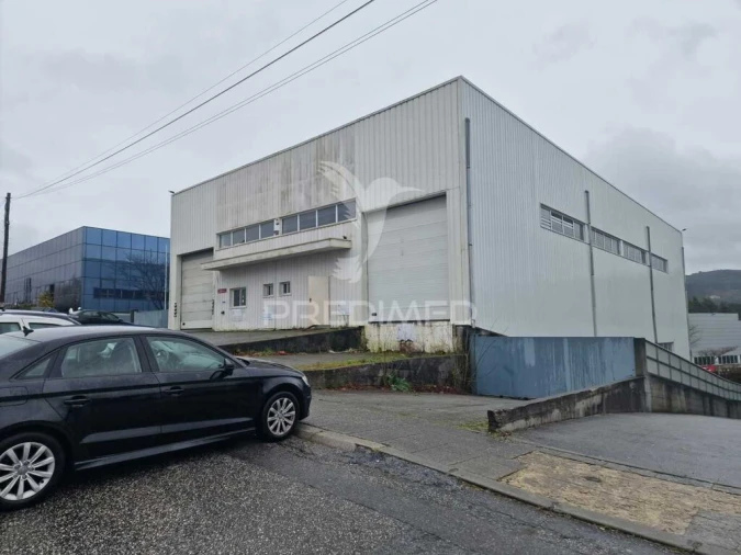 Armazém para Arrendamento em Quinchães Foto 4