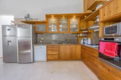 Moradia T5 para Venda em Luz