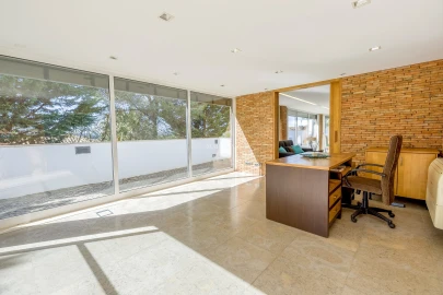 Moradia T5 para Venda em Luz