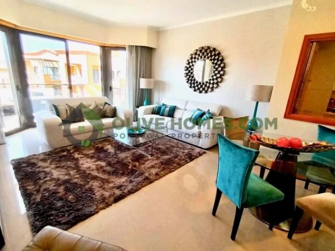 Apartamento T2 para Venda em Quarteira Foto 3