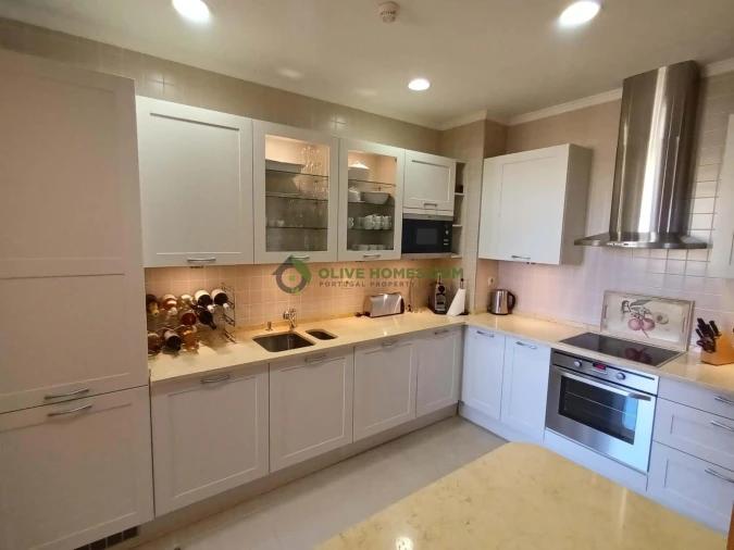 Apartamento T2 para Venda em Quarteira Foto 8