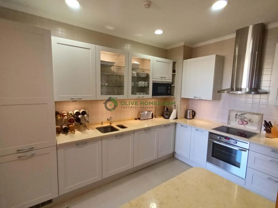 Apartamento T2 para Venda em Quarteira Foto 8