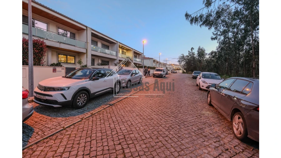 Moradia T3 para Venda em Nine Foto 23