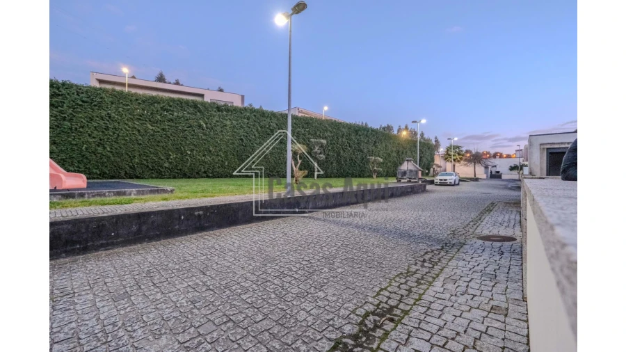 Moradia T3 para Venda em Nine Foto 22