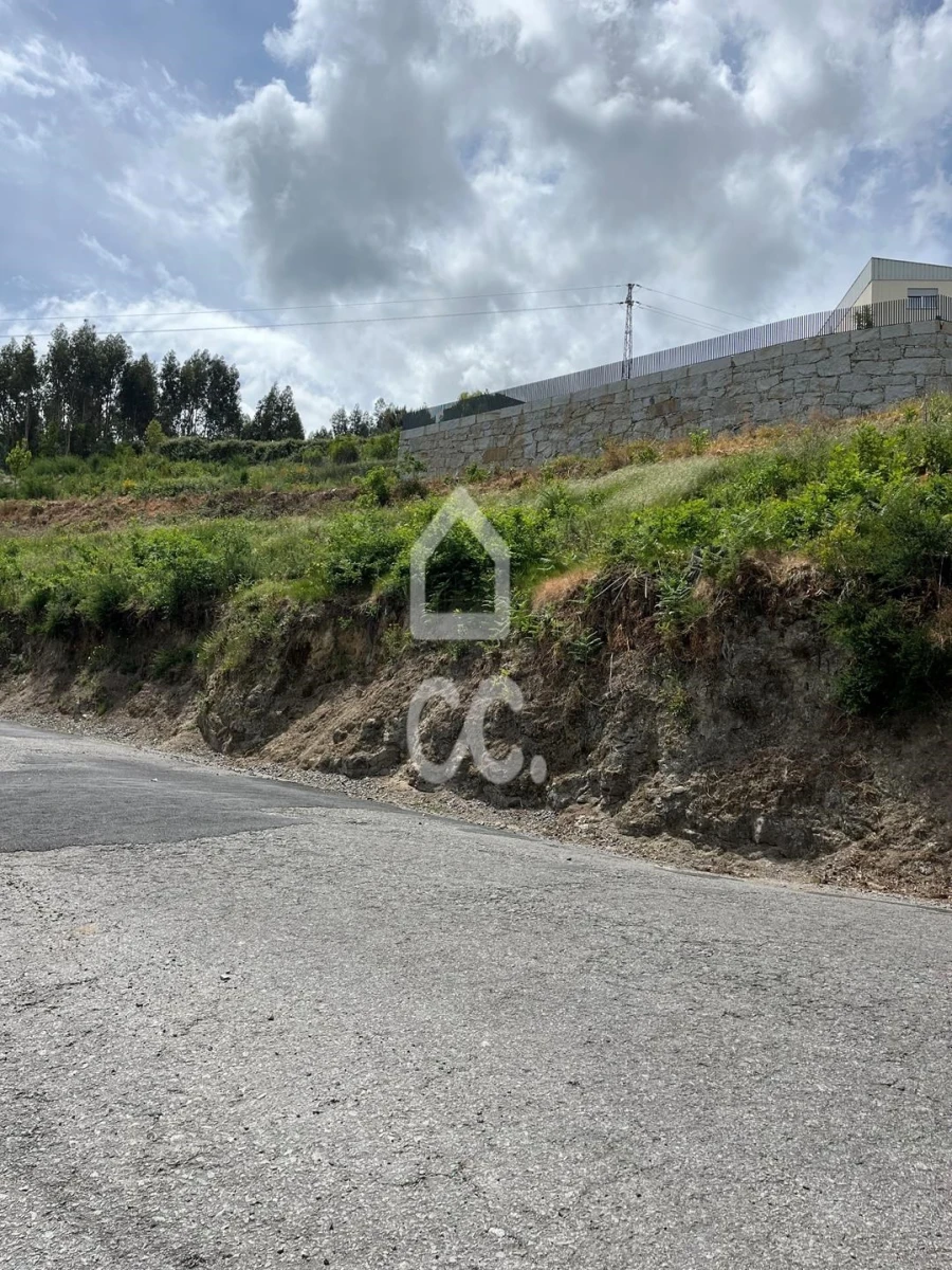 Terreno para Venda em Paredes Foto 17
