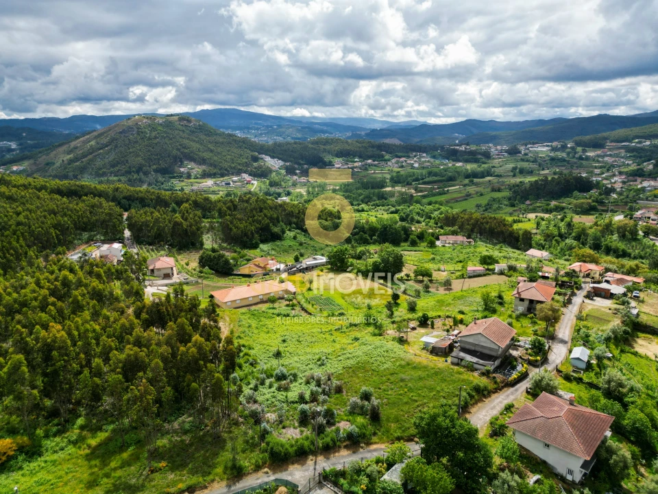 Terreno para Venda em Santa Maria de Sardoura Foto 10