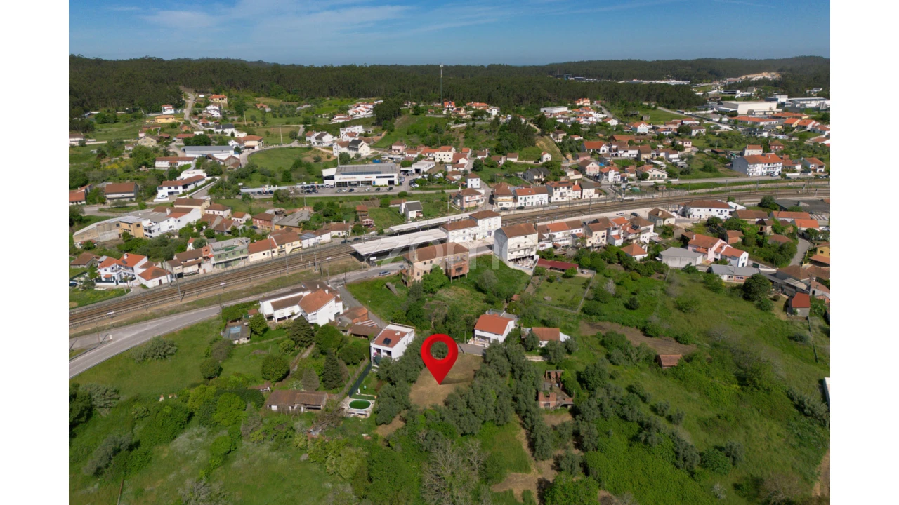 Terreno para Venda em Santiago e São Simão de Litém e Albergaria dos Doze Foto 10